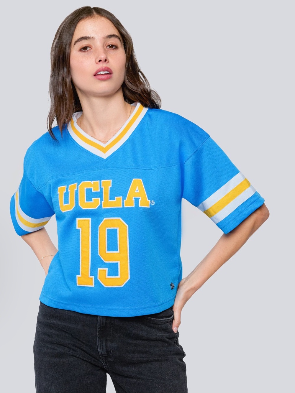 NWOT Hype and Vice UCLA Blue & Gold V-Neck cropped Jersey Top